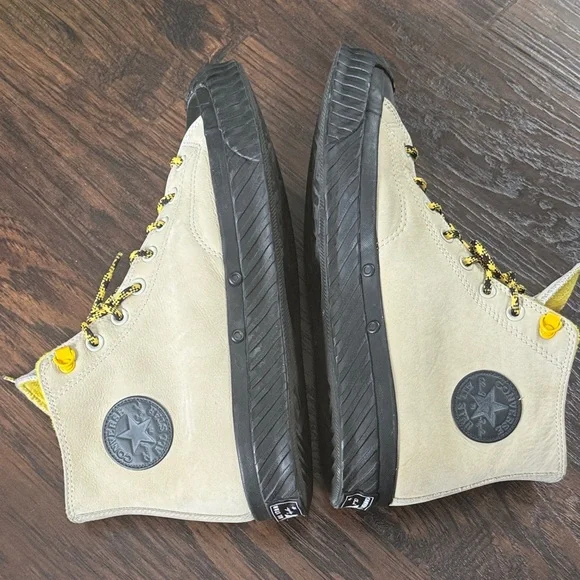 Converse Leather High-Top Sneakers in Beige and Yellow, Men’s Size 11, Like New